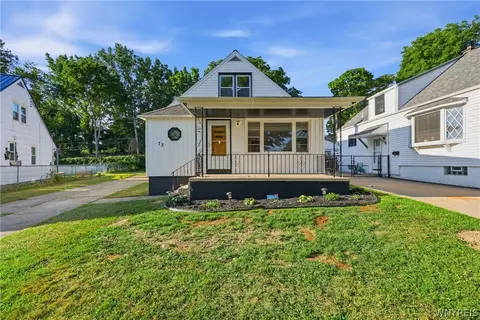 73 Susan Ln, Buffalo, NY 14220