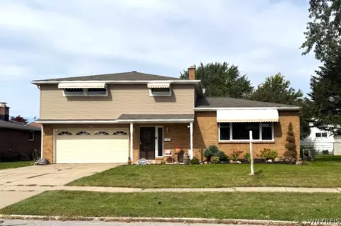 138 N Creek Dr, Cheektowaga, NY 14225