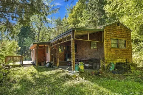 9575 Bowen Rd, East Otto, NY 14729
