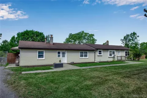 100 Sullivan Rd, Alden, NY 14004