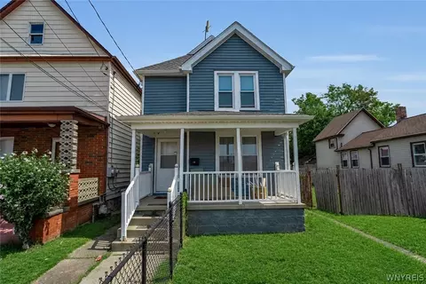 749 19th St, Niagara Falls, NY 14301