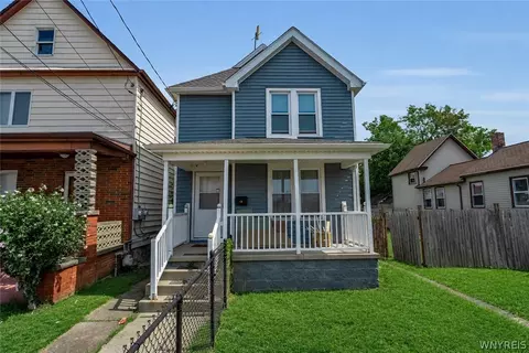 749 19th St, Niagara Falls, NY 14301