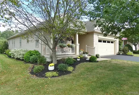 41 Springbrook Shores Dr, Elma, NY 14059