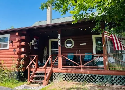 3727 Wilson Youngstown Rd #1, Wilson, NY 14172
