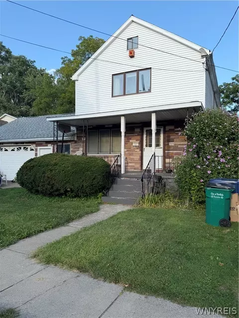 11 Julius St, Buffalo, NY 14220
