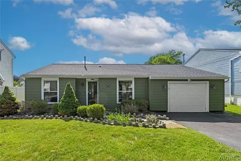 242 Sundridge Dr, Amherst, NY 14228