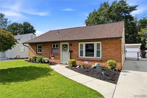54 Steiner Ave, Tonawanda, NY 14150