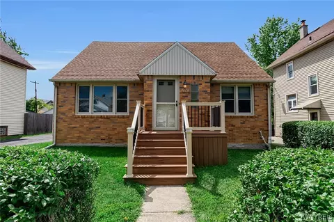 194 Tremaine Ave, Kenmore, NY 14217