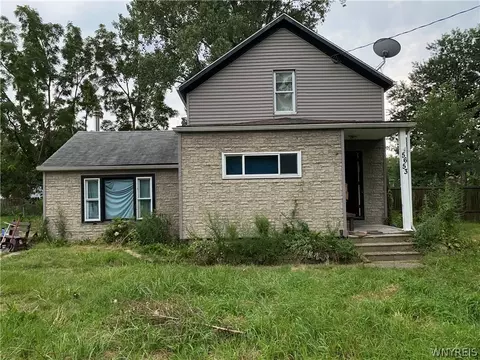 5653 Granby Ave, Niagara Falls, NY 14304
