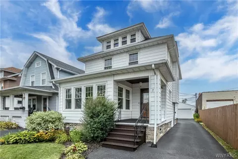 17 Westgate Rd, Kenmore, NY 14217