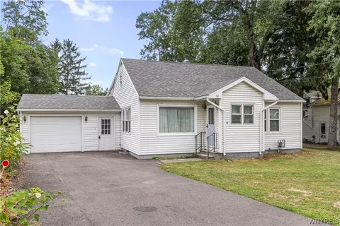 81 S Main St, Castile, NY 14427