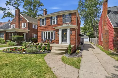 108 Hendricks Blvd, Amherst, NY 14226