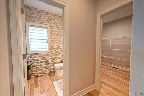 Entry Way - 98 Peppermint Rd, Lancaster, NY 14086 photo 3 of 10