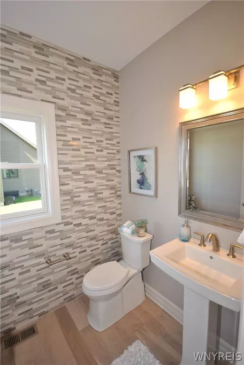 Bath - 98 Peppermint Rd, Lancaster, NY 14086 photo 1 of 3