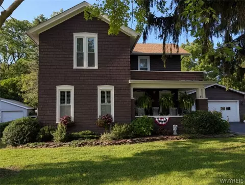 8143 West Ave, Royalton, NY 14067