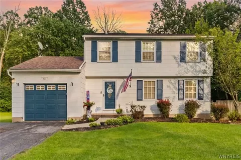 337 Tracey Ln, Grand Island, NY 14072