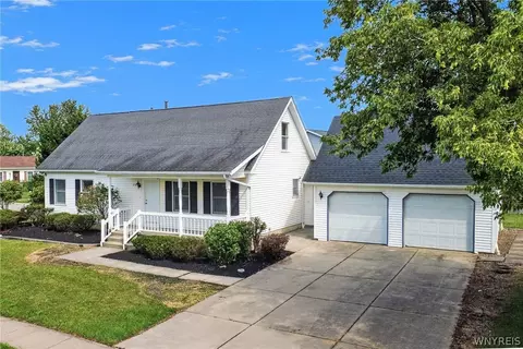 218 Summit Ave, West Seneca, NY 14224
