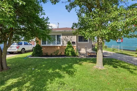 220 Bissell Ave, Depew, NY 14043