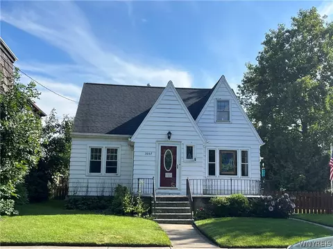 3057 Orleans Ave, Niagara Falls, NY 14303