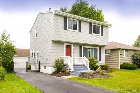 28 Manser Dr, Amherst, NY 14226