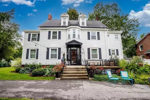 9 High Park Blvd, Amherst, NY 14226