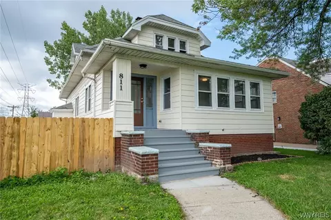 811 Cleveland Dr, Cheektowaga, NY 14225