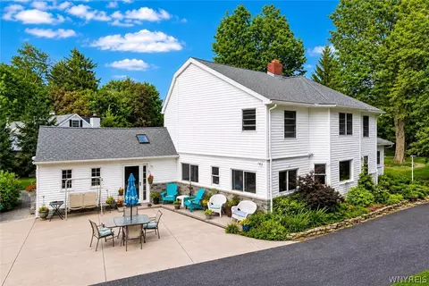 4650 Christian Dr, Clarence, NY 14031
