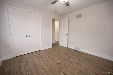 Bedroom - 56 Eiss Pl, Amherst, NY 14226 photo 5 of 8