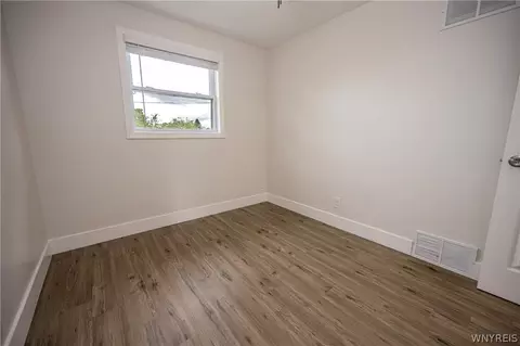 Bedroom - 56 Eiss Pl, Amherst, NY 14226 photo 1 of 8