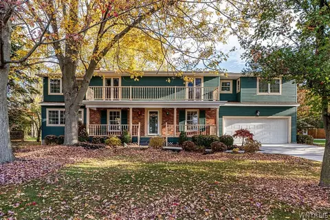 1055 W River Rd, Grand Island, NY 14072