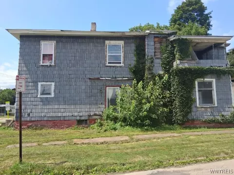 64 River St, Salamanca, NY 14779