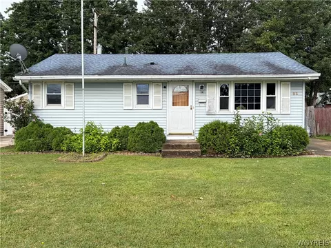 95 King Ave, Depew, NY 14043