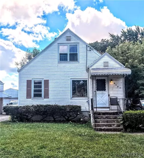 2163 North Ave, Niagara Falls, NY 14305