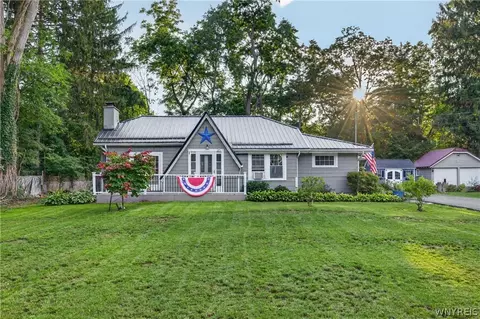 25 Willis Ave, Aurora, NY 14139