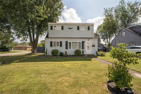 65 Gardenvale Dr, Cheektowaga, NY 14225