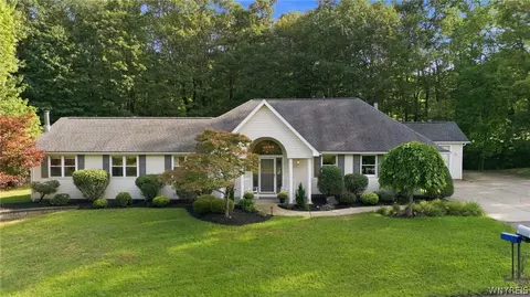 217 Behm Rd, Aurora, NY 14170