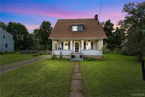 285 North St, Aurora, NY 14052