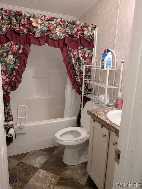 416 Carter Ln, Arcade, NY 14009 photo 6