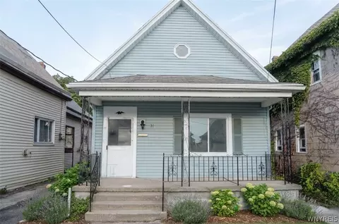 31 Thomas St, Buffalo, NY 14206