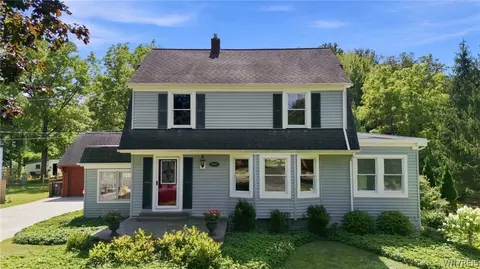 6291 Armor Duells Rd, Orchard Park, NY 14127