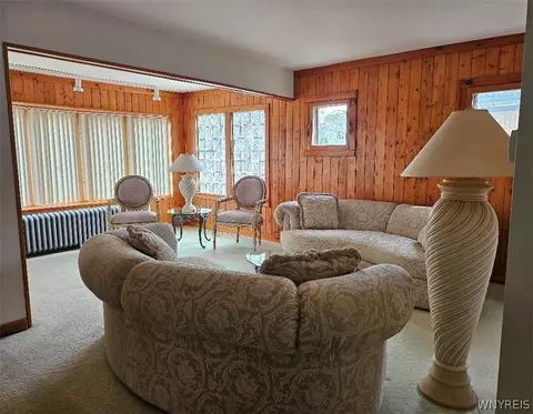 58 S Crossman Ave S #W, Buffalo, NY 14211