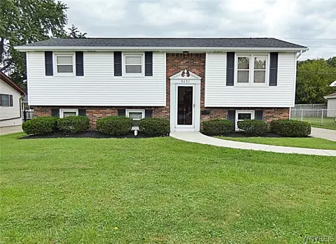 3431 Bethford Dr, Buffalo, NY 14219