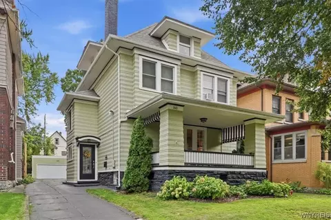 160 Dorchester Rd, Buffalo, NY 14213