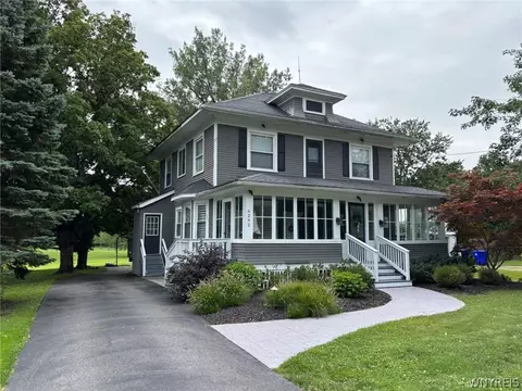 6292 Boston State Rd, Hamburg, NY 14075