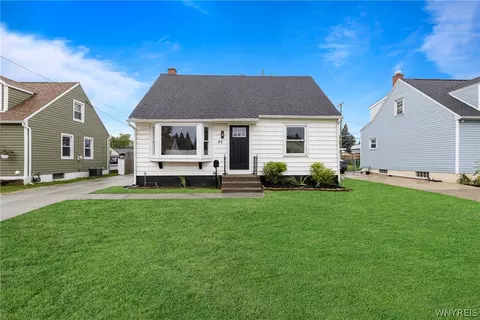 47 S Hedley St, Cheektowaga, NY 14206