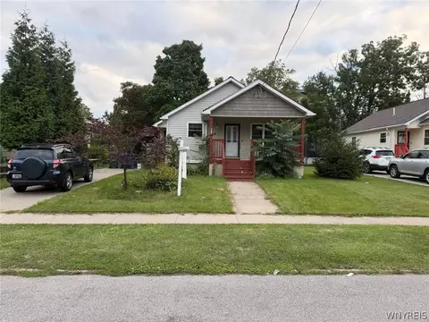 98 Fox St, Buffalo, NY 14212