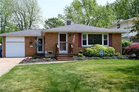 191 Clearfield Dr, Amherst, NY 14221