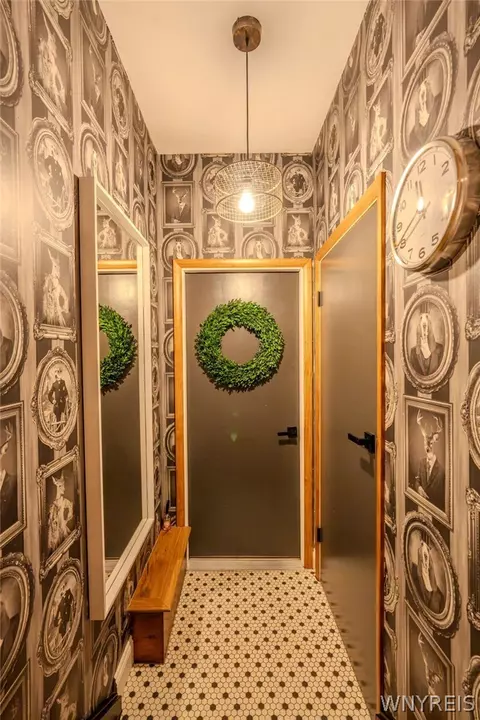 Entry Way - 32 Camner Ave, Lancaster, NY 14086 photo 2 of 2