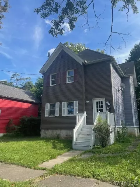 1021 Michigan Ave, Niagara Falls, NY 14305