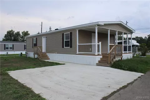 1774 Military Rd #3, Tonawanda, NY 14217